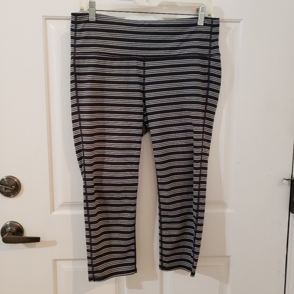 Athleta size Petite Large - Picture 1 of 4